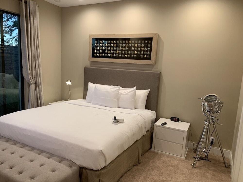 7487 Magic Village Resort 60431 / 61625