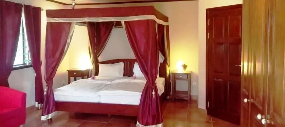 White Horse Residence