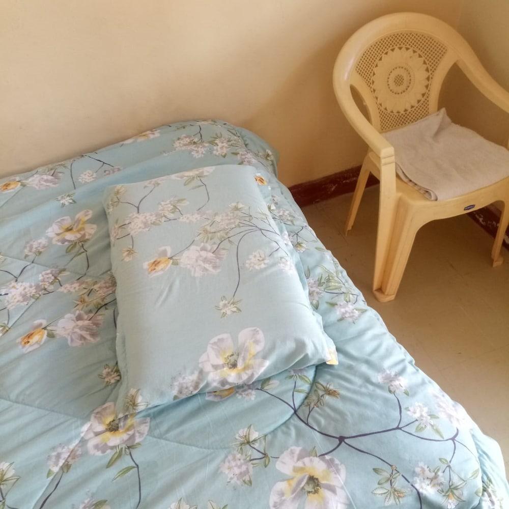 My Choice Guest House - Adults Only