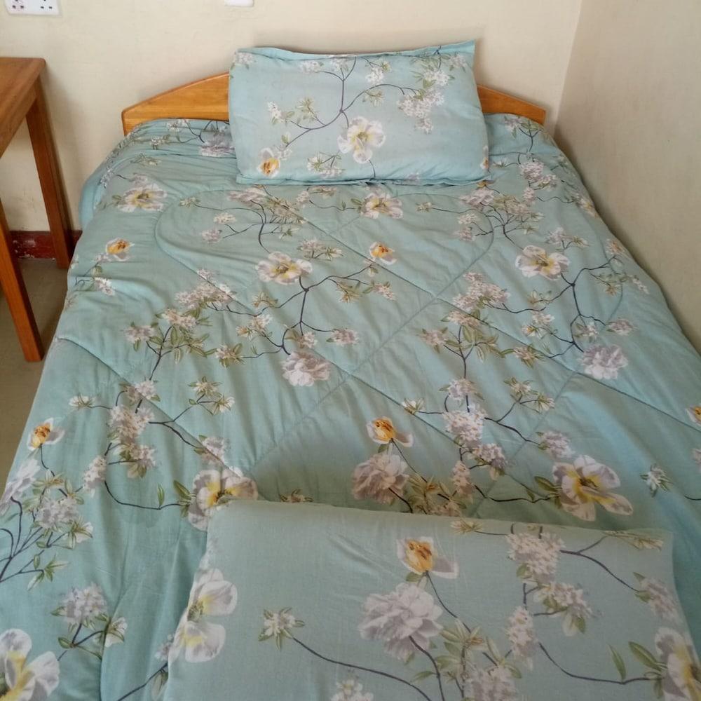 My Choice Guest House - Adults Only