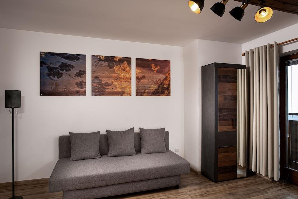 Alpine View Apartments