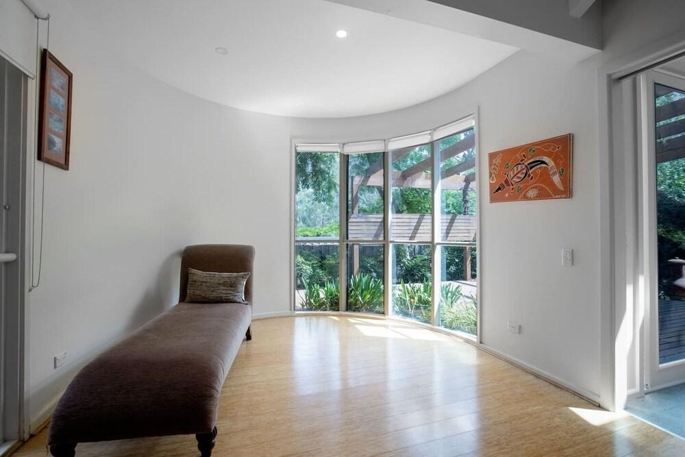 Comfy Holiday House With Pool@rosanna