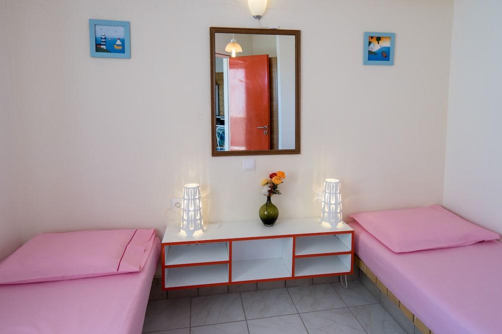 Casa Cicale Apartments & Studios