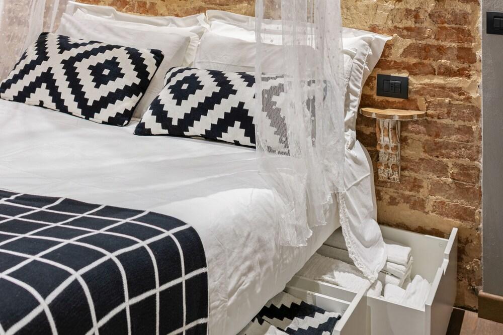 Vigna Vecchia Modern Studio