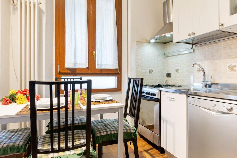 Arno River Bright Apartment