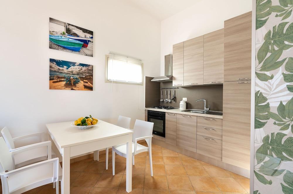 Dimore Anny - Euthalia