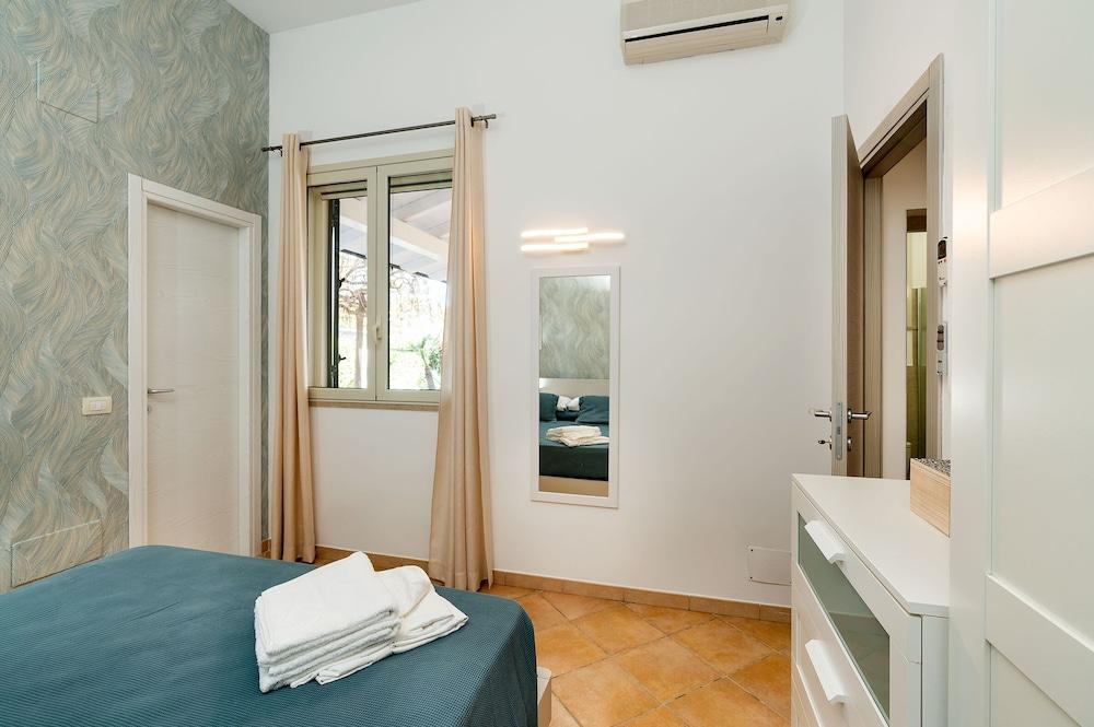 Dimore Anny - Euthalia