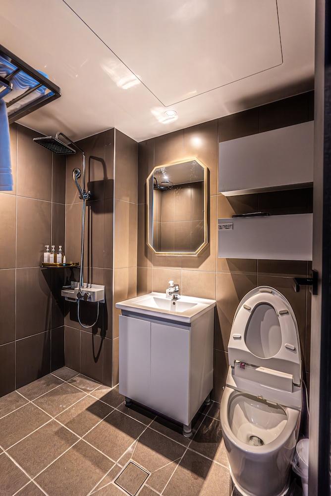 Hotel The Grang Jungmun