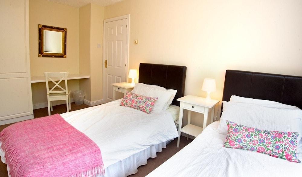 Hatters Garden Holiday Home