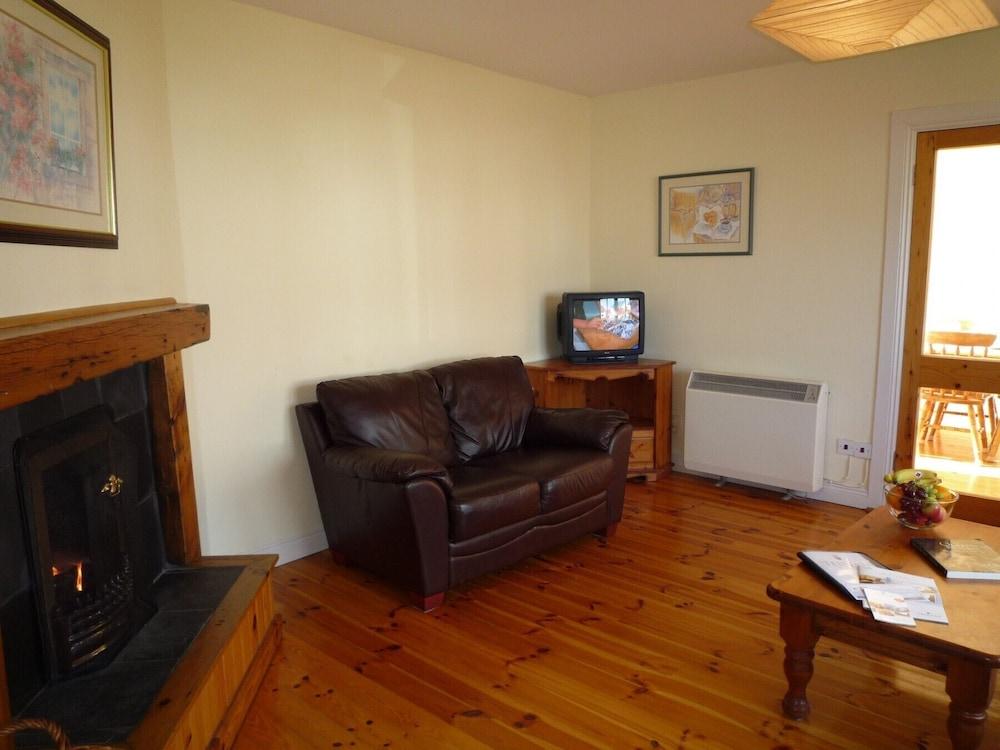 Pine Cove Holiday Home No 11