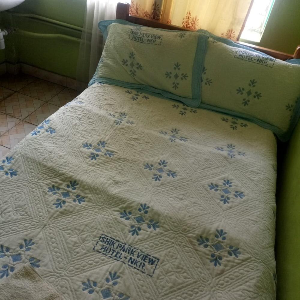 Shik Park View Hotel