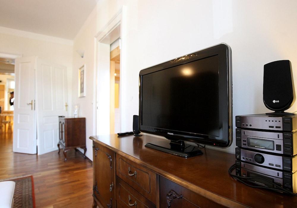 Teddy Bear Apartment