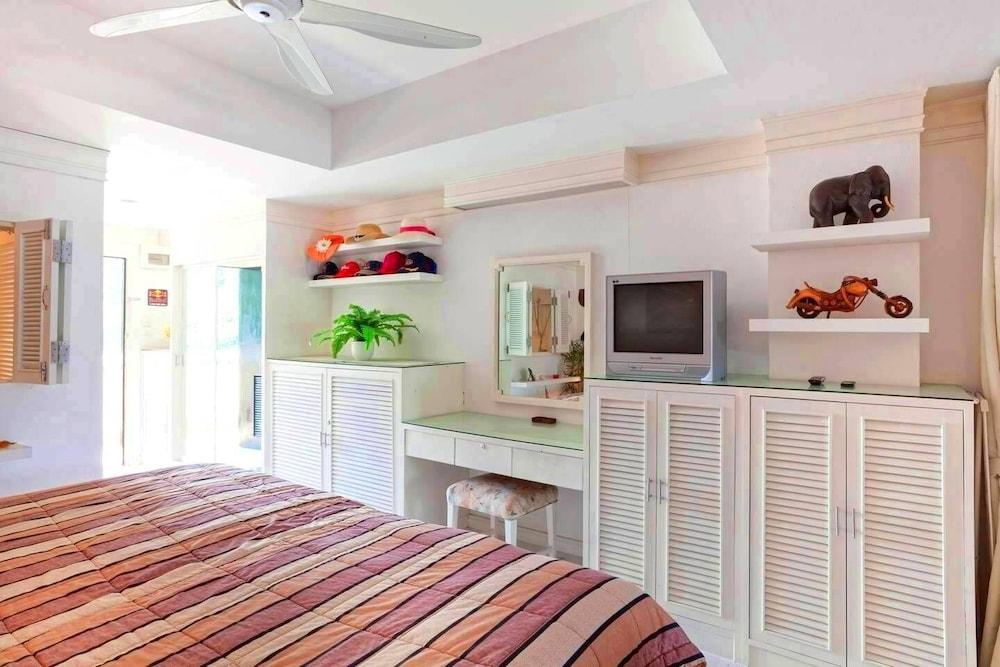 Your Dream Vacation Starts Here See Inside