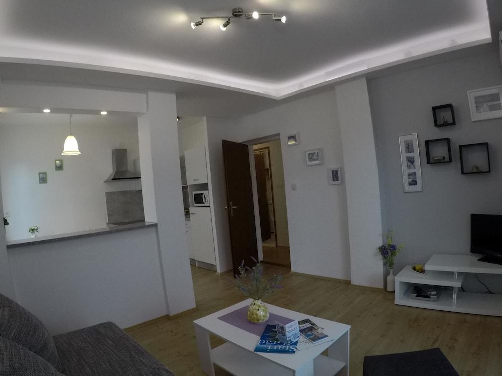 Comfortable Apartment in Stari Grad