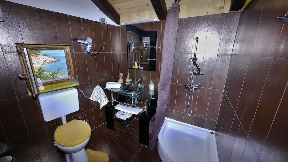 Holiday House Kolic for 2 Persons