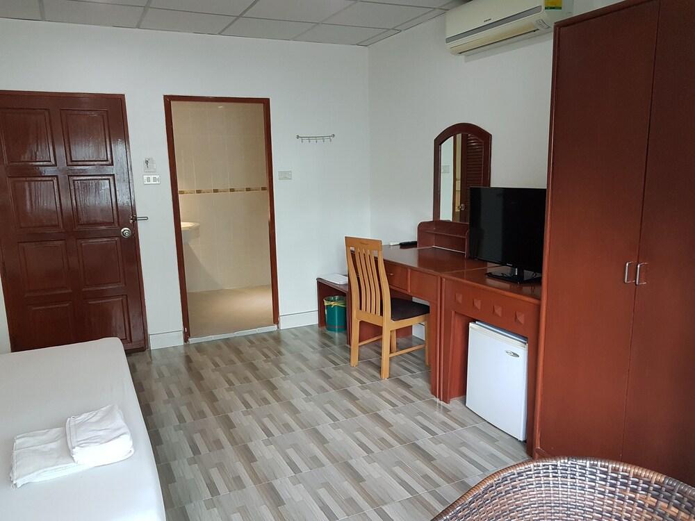 Welcome Inn Hotel Karon Beach