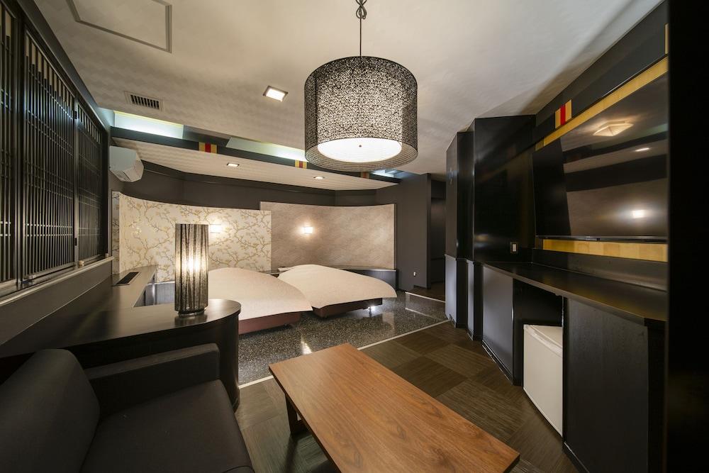 Royal Hotel Uohachi Bettei