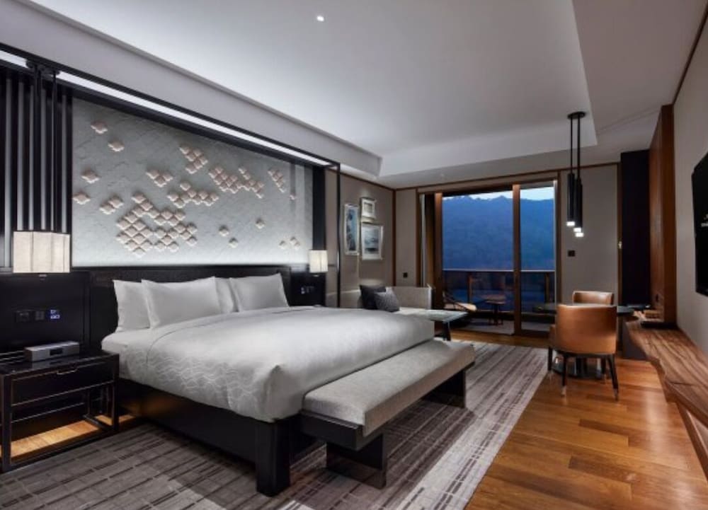 Xianghu Xiaoyao Manor