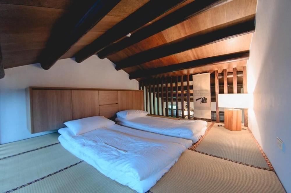 Dark Street House B&B