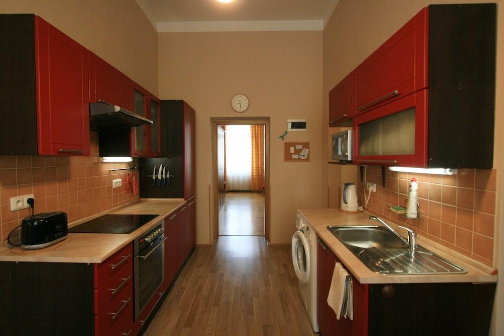 Apartment No. 19 Jaltská 3