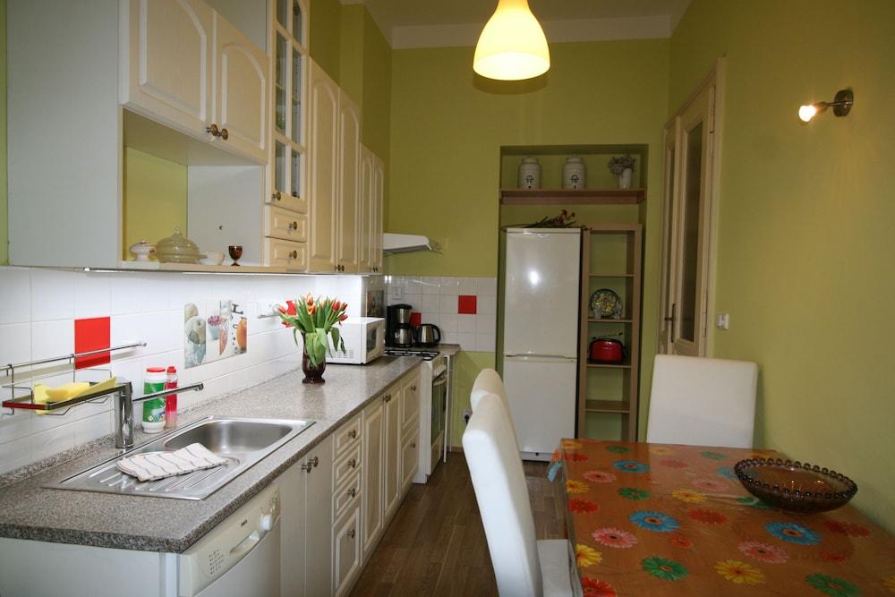 Apartment No. 16A Svahová 14