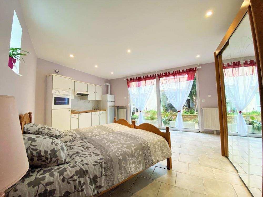 Reims Sherpa Guest House