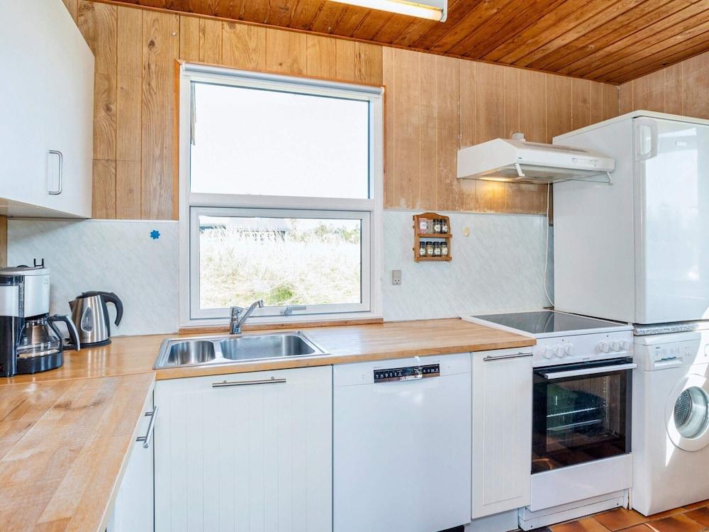 6 Person Holiday Home in Thisted-by Traum