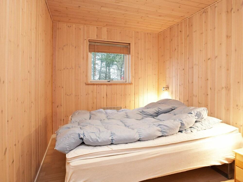 Peaceful Holiday Home in Rodby With Indoor Whirlpool