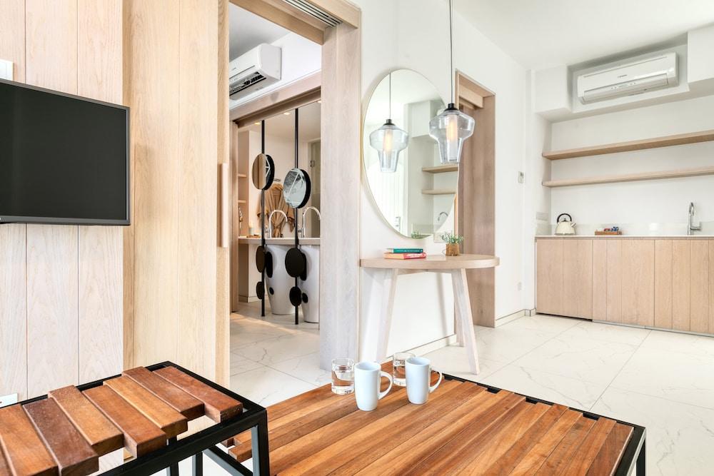 King Jason Protaras - Designed for Adults By Louis Hotels