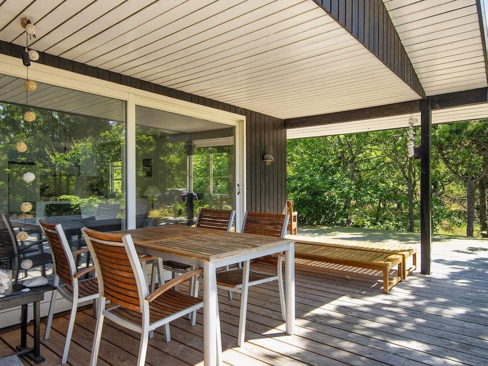 5 Person Holiday Home in Glesborg-by Traum