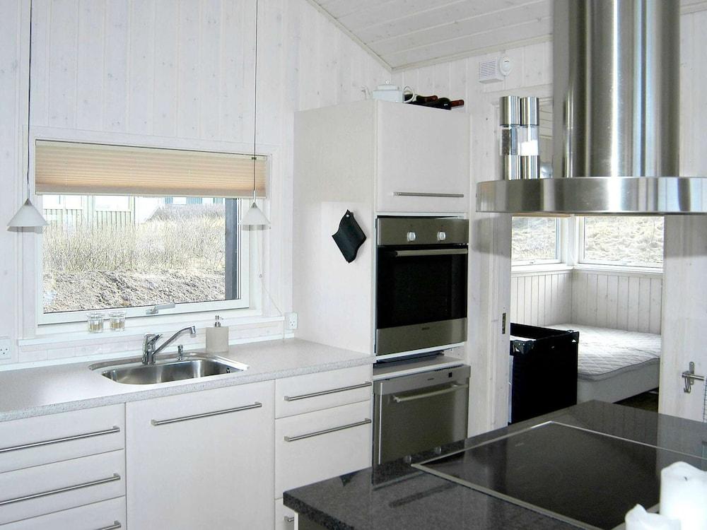 6 Person Holiday Home in Hjorring-by Traum