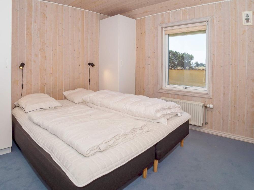 10 Person Holiday Home in Thisted