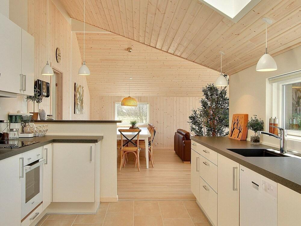 Alluring Holiday Home in Vaeggerlose With Pool