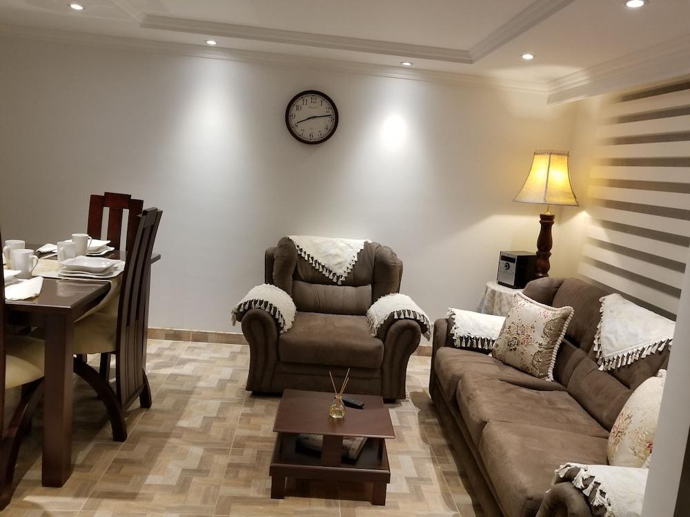 Nice Apartment 5 Minutes Airport