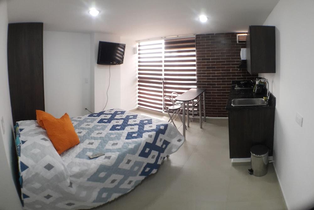 Apartaestudio Loft Comodo Belen, Frente Metroplus