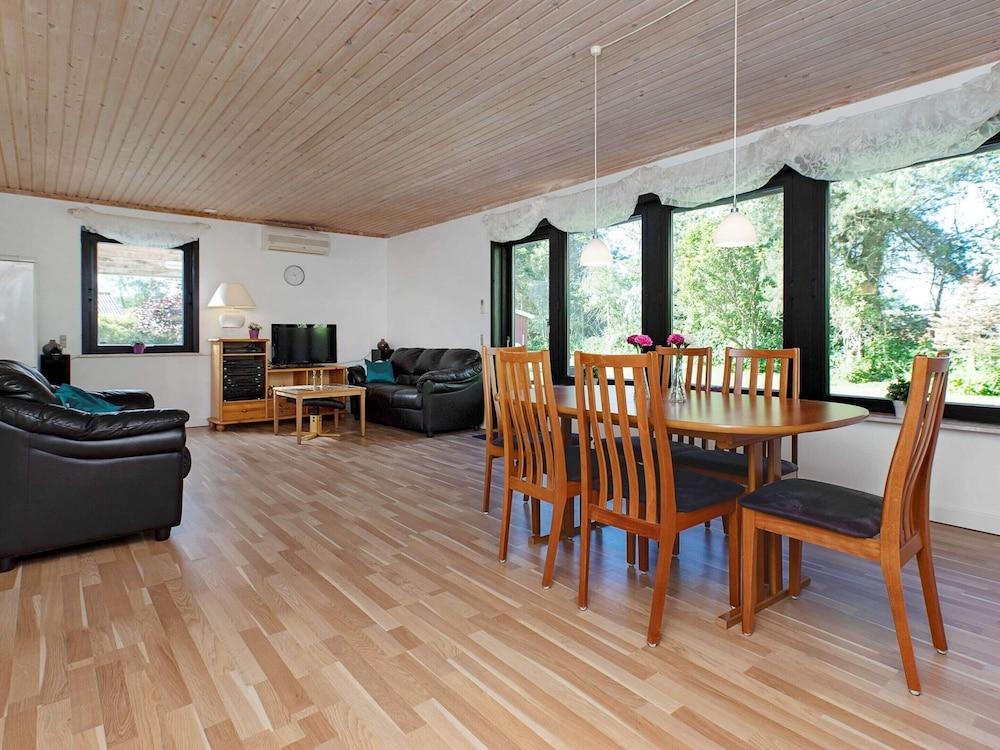 6 Person Holiday Home in Gedser-by Traum