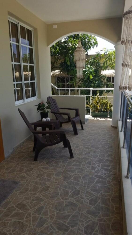 Fully Equipped New 2br Aptdt2mins To The Beach