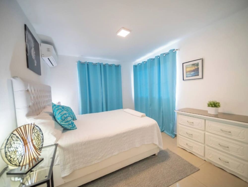 Fully Equipped New 3br Apt dt 2mins To The Beach