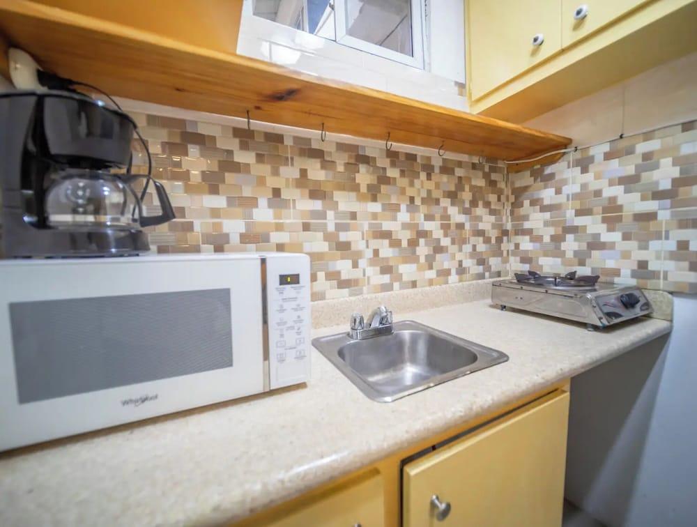Fully Equipped 1br Studio dt 2mins To The Beach