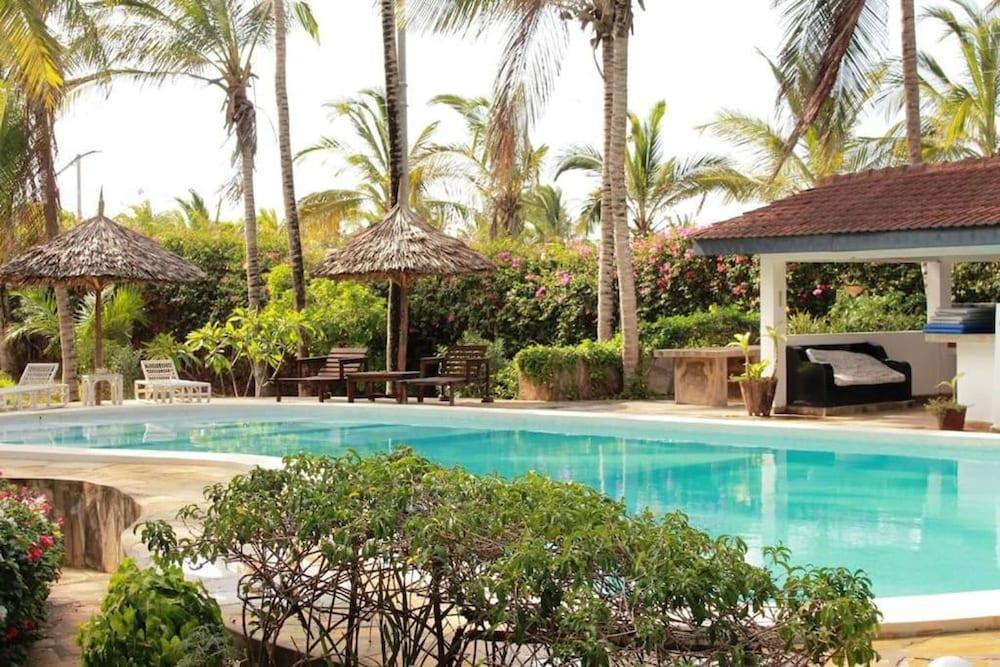 Beach Location Luxury Villa