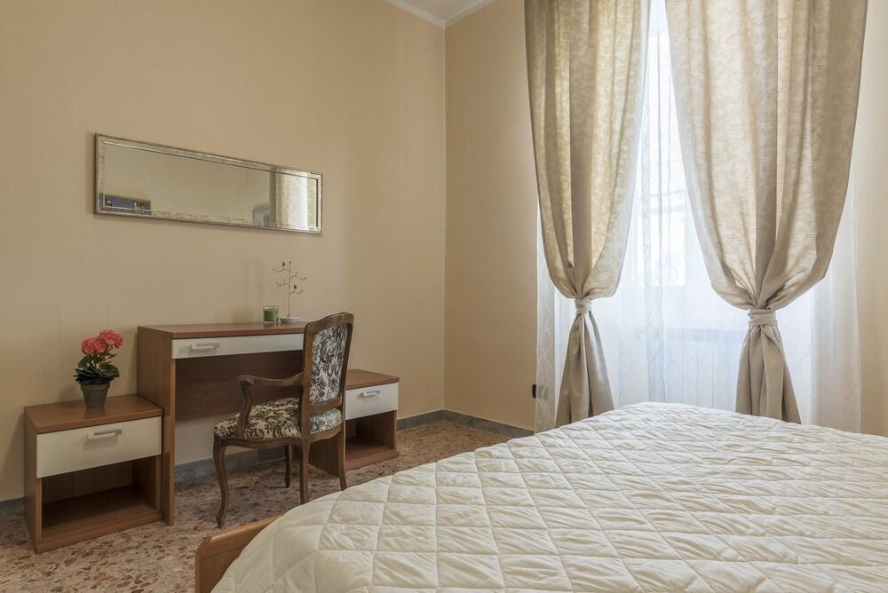 Stazione Termini & Castro Pretorio Flat