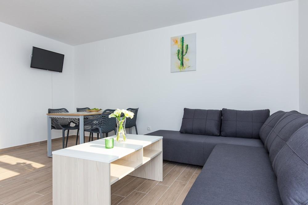 Apartments Kiara Punat