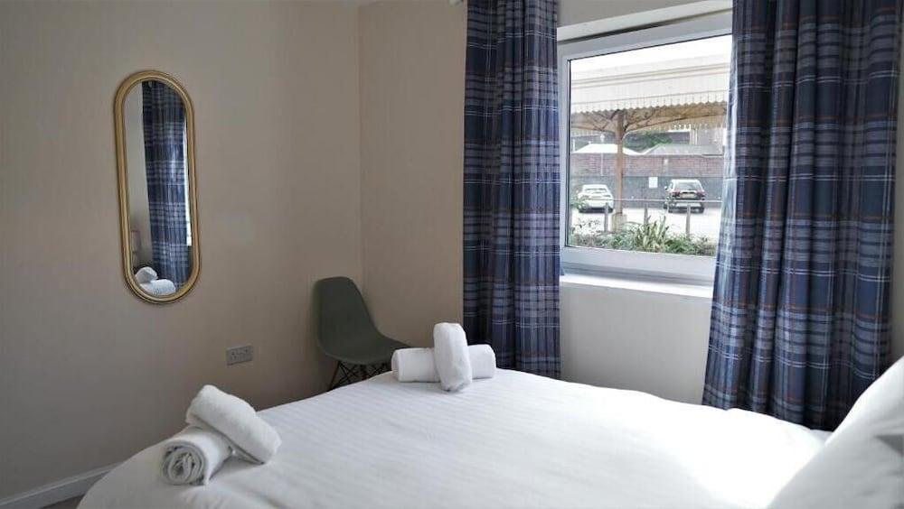 Broad Gauge Apartments