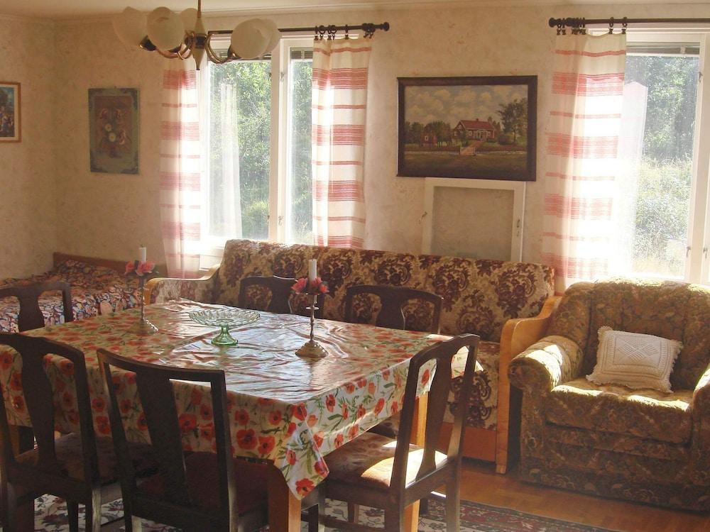 6 Person Holiday Home in Morlunda-by Traum