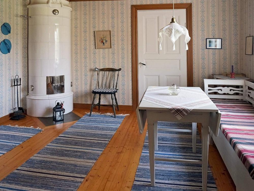 7 Person Holiday Home in Rorvik