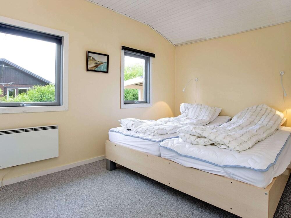 6 Person Holiday Home in Dannemare