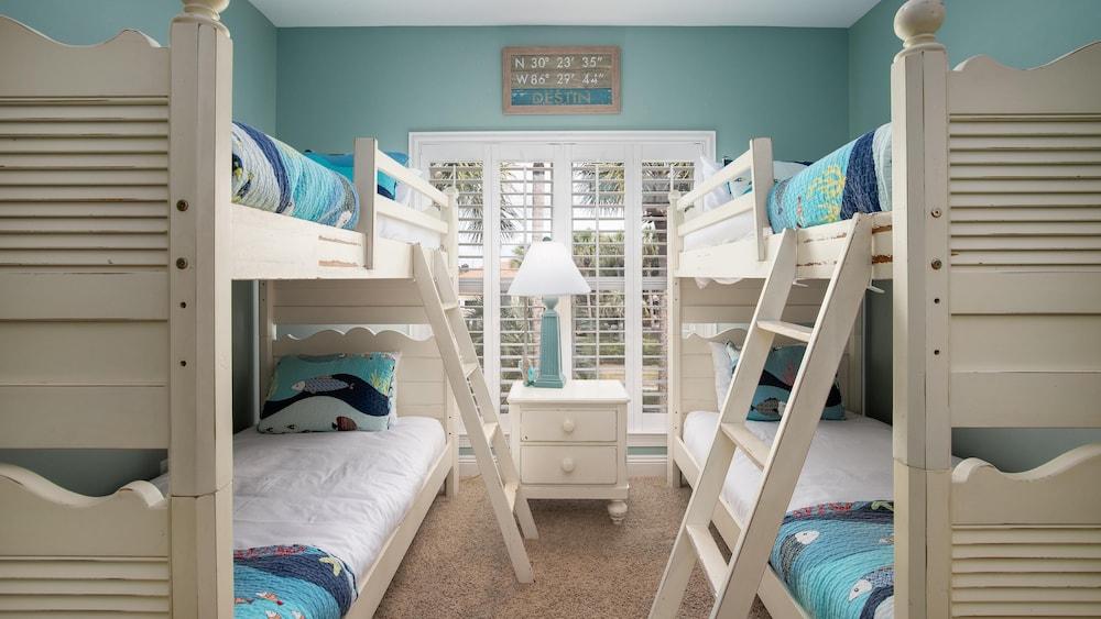 Coastal Pleasures Dbts 4792 Ocean Blvd