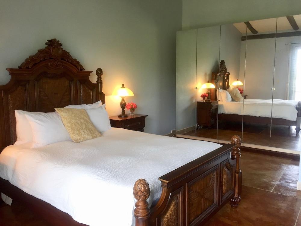 Almond Tree Hotel Resort