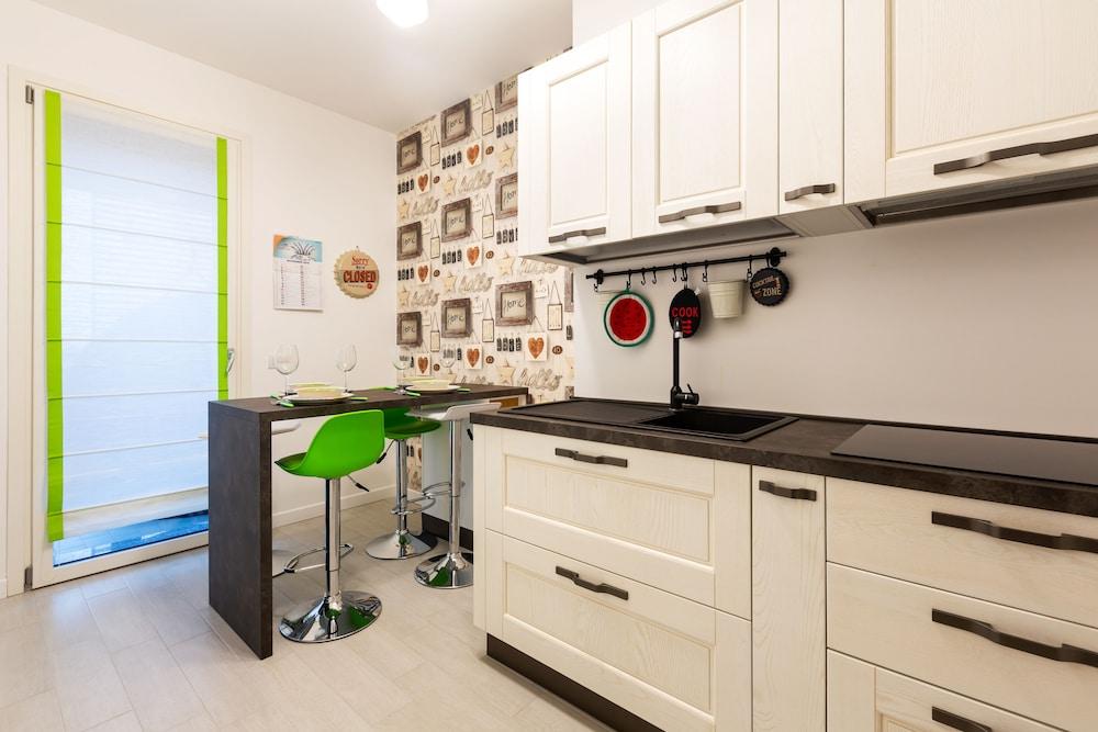 Fiera Milano Flat with Garage