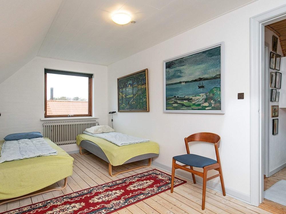 Cozy Holiday Home in RÃ¸dby With Beach Nearby